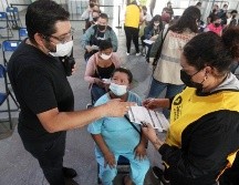 Para poder operar el macrocentro de vacunación contra COVID-19 auditorio Benito Juárez se necesita un mínimo de 130 personas. EL INFORMADOR/A. Camacho