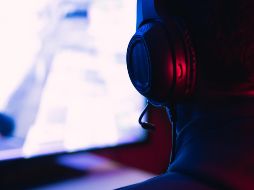 Las medidas están destinadas a reducir la adicción y los problemas de visión entre los más jóvenes. ESPECIAL / Photo by Fausto Sandoval on Unsplash