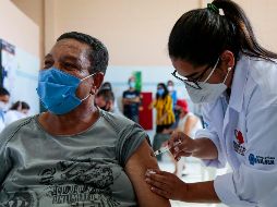 Tras el estudio, se confirma la efectividad de la vacuna CoronaVac. AFP/ ARCHIVO