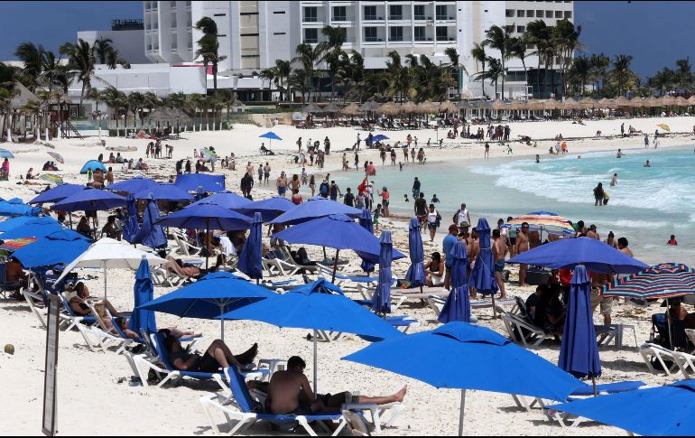 Los turistas fronterizos subieron un 54.1 % interanual en mayo hasta llegar a los 1.15 millones de viajeros. EFE / ARCHIVO