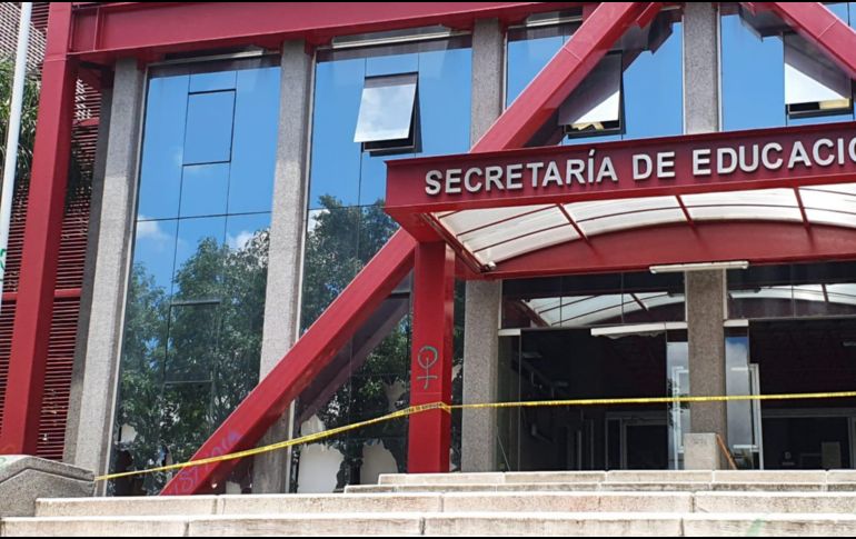 Tanto la Fiscalía como la Secretaría de Educación Jalisco afirmaron que los hechos que motivaron a la protesta de las jóvenes continúan siendo investigados. EL INFORMADOR/R. Bobadilla