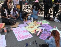 Las inconformes hicieron su pronunciamiento en el kiosco de la Plaza de Armas. EL INFORMADOR/R. Rivas