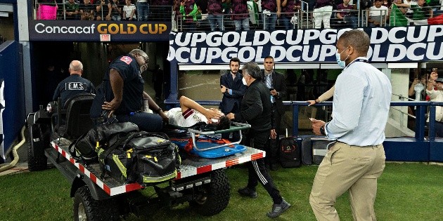 Copa Oro: La impactante lesi&oacute;n del "Chucky" Lozano