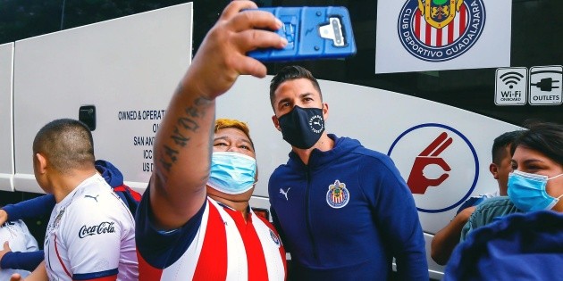 Chivas, con cierre de lujo en Chicago