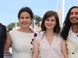 La actriz Arcelia Ramírez, la directora Teodora Ana Mihai y el escritor Habacuc Antonio De Rosario en un pase para prensa de 