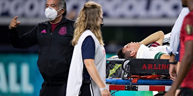 "Chucky" Lozano: El delantero se recupera y manda mensaje a la afici&oacute;n