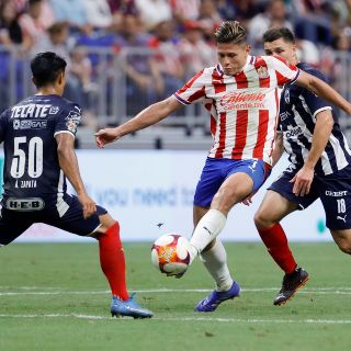 Chivas defrauda y cae en amistoso contra Rayados