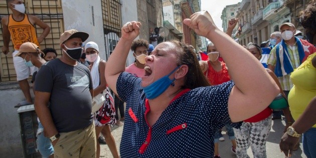 Cuba registra protestas in&eacute;ditas contra el gobierno