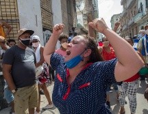 Una mujer grita en una protesta en La Habana en contra del gobierno de Cuba. AP/I. Francisco
