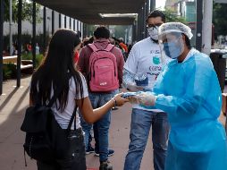 A pesar de que la mayor cantidad de contagios se da en jóvenes, los hospitalizados siguen siendo principalmente adultos mayores. EL INFORMADOR/Archivo