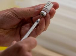 El programa de vacunación en México contempla por ahora a los mayores de 30 años, mujeres embarazadas, personal médico y educativo. AP / ARCHIVO