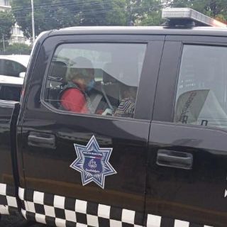 Niño sale de su casa y se extravía por buscar a su mamá