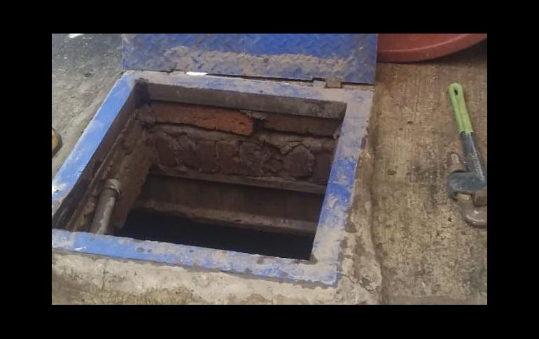 Bomberos de Tlaquepaque recibieron un reporte la tarde de este martes sobre el accidente en el aljibe. ESPECIAL