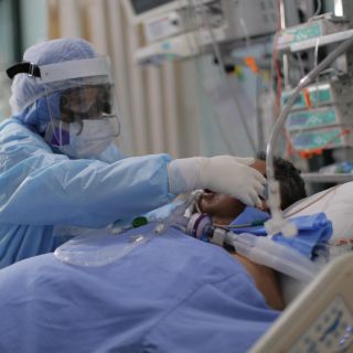 COVID-19: Médicos del Hospital Civil encaran tercera ola; incrementan camas