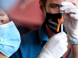 Las diferentes mutaciones de Lambda podría dificultar -además- que los anticuerpos se peguen al virus para combatirlo. AFP / F. J. Brown