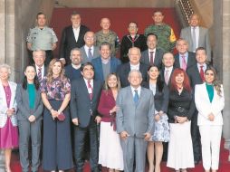 El Presidente López Obrador y su gabinete de seguridad se reunieron con gobernadores en funciones y electos de Morena. ESPECIAL