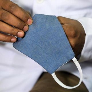 Regresa el cubrebocas obligatorio a Los Angeles por aumento de casos de COVID-19