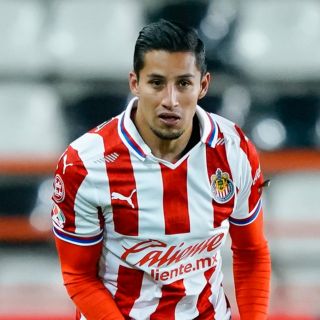 Con doblete de Cisneros, Chivas vence en amistoso a los Tuzos