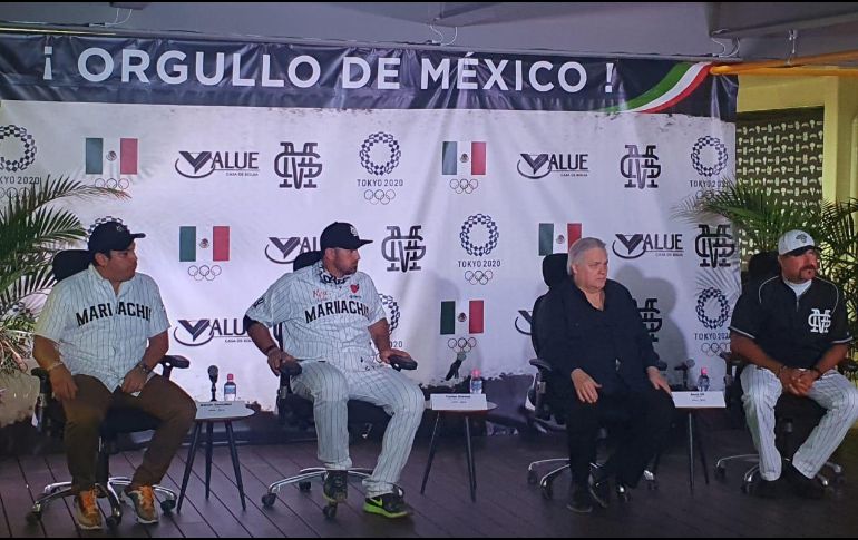 Tanto Benjamín Gil como Adrián González se concentrarán a partir del próximo domingo con la Selección Mexicana que irá a los Juegos Olímpicos. ESPECIAL