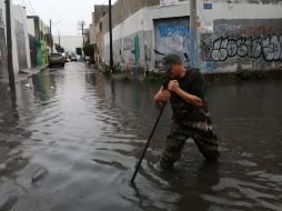 Vehículos varados, inundaciones y afectaciones en algunas fincas fue el saldo de este viernes. ESPECIAL