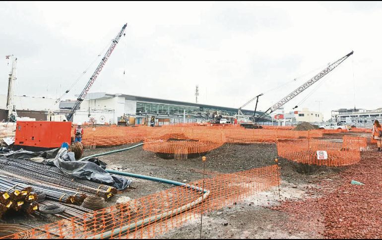 Autoridades llevaron a cabo un recorrido por el aeropuerto. EL INFORMADOR/E. Gómez