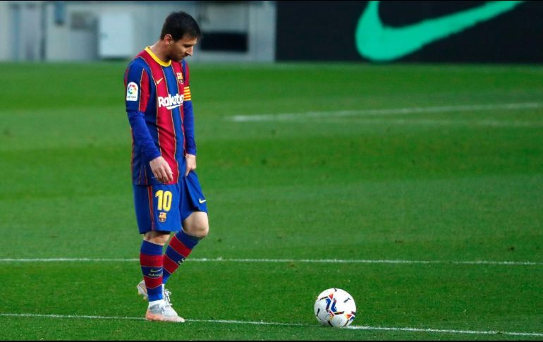 EN DUDA. Lionel Messi aún no logra definir su futuro, aunque en días pasados se ha asegurado que continuará en el Barcelona. AP