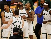 Los Bucks estaban 2-0 abajo en la serie y ya le dieron la vuelta. AFP