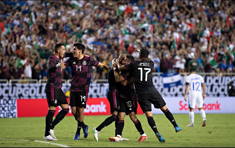 México se impuso en un partido pasado por patadas, empujones, juego ríspido y sobre todo fallas garrafales por parte de los dos equipos. IMAGO7