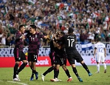 México se impuso en un partido pasado por patadas, empujones, juego ríspido y sobre todo fallas garrafales por parte de los dos equipos. IMAGO7