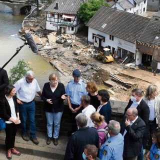 Merkel, en shock por paisaje “surrealista”