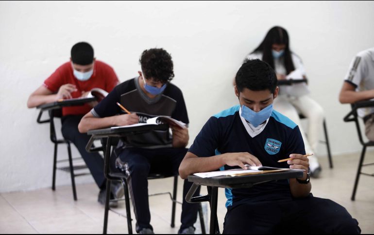La baja en aspirantes a preparatorias se debe, entre otros factores, a que muchos jóvenes decidieron esperar debido al COVID-19. Por lo que esperan que post pandemia incremente más la demanda. SUN / ARCHIVO