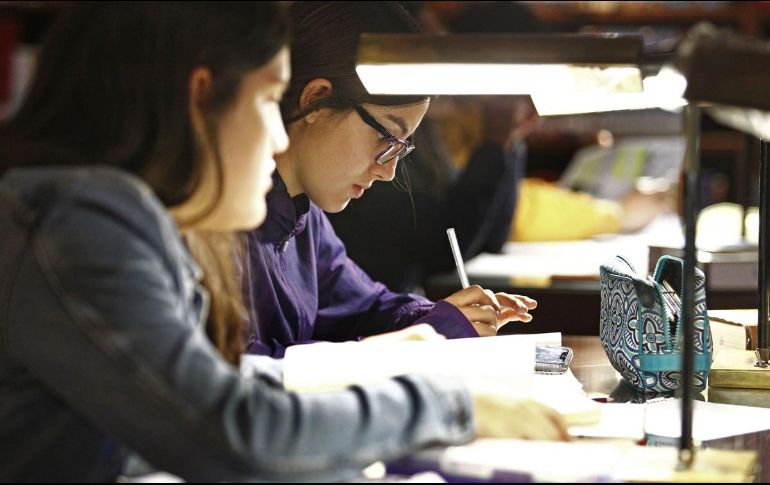 Advierten que una vez ingresen a alguno de los planteles, no podrán hacer cambios. EL INFORMADOR / ARCHIVO