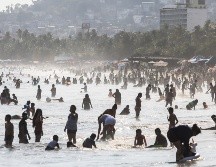 Expertos reiteran que la mejor manera de prevenir el contagio de COVID-19 es no salir de casa a menos de que sea indispensable. EFE / ARCHIVO