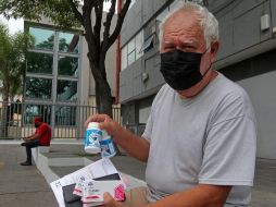 Mientras que algunas personas de la tercera edad no logran conseguir medicamento alguno, otros tienen suerte y logran surtir sus recetas, aunque la mayoría de las veces incompletas. EL INFORMADOR/A. Camacho