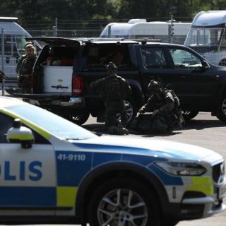 Con entrega de pizzas, concluye toma de rehenes en Suecia