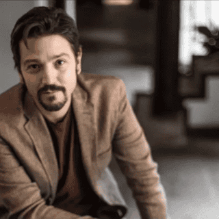 "Nadie nos enseña a despedirnos": Diego Luna sobre su serie "Todo va a estar bien"