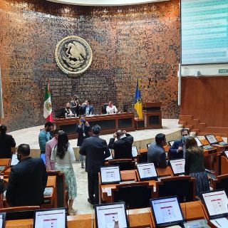 Chocan MC y Morena por revisar iniciativa contra “pensiones doradas”