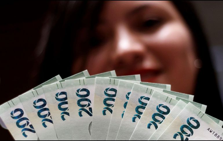 Se impulsará la inclusión financiera al incentivar el financiamiento a las mujeres a un menor costo. EFE/ARCHIVO