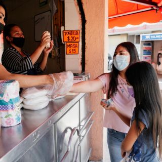 Pagan hasta 20 pesos por un kilogramo de tortilla en Guadalajara
