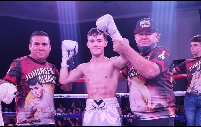 El apellido Álvarez en el boxeo mexicano sigue dando de qué hablar, no solo por lo hecho por Santos Saúl ''Canelo'' Álvarez, sino por lo que su familia realiza en este deporte. ESPECIAL / Comude