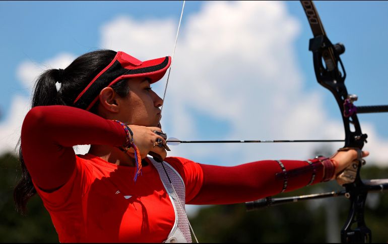 Ana Paula Vázquez. Las mexicanas fueron afectadas por rachas de viento en el campo de tiro. EFE/M. Gutiérrez