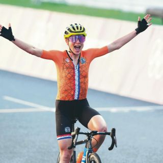 Festejó el oro... pero quedó segunda