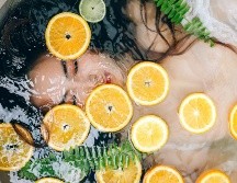 Actualmente muchas personas procuran el cuidado de su piel con productos basados en ingredientes naturales. ESPECIAL/Photo by Anthony Tran on Unsplash