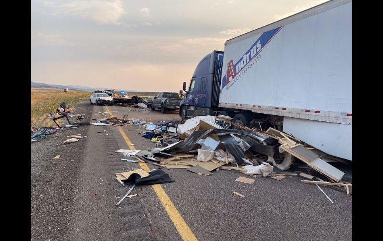 El choque en cadena ocurrió durante un periodo de fuertes vientos que causaron una tormenta de arena que redujo la visibilidad. AP/Utah Highway Patrol