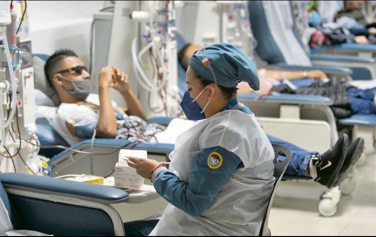 SANEFRO. Las clínicas cuentan con 335 enfermeros especializados, 41 médicos generales, 31 nefrólogos y cerca de 700 máquinas cicladoras. A.CAMACHO
