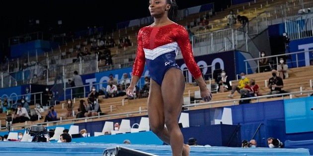 Biles abandona por salud mental