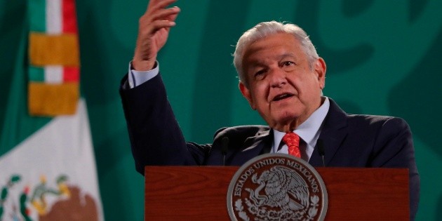 AMLO, sobre selecci&oacute;n en Tokio 2020: ''En beisbol no la tenemos papita''