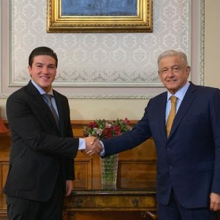 "¿A quién le conviene descalificar?": AMLO sobre multa a Samuel García