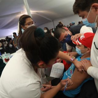 México reporta 19 mil 028 nuevos casos de COVID en pleno tercer repunte