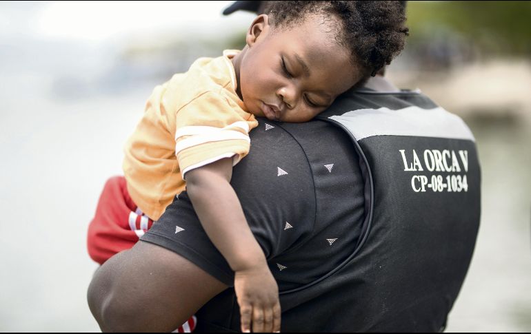 Los niños son vulnerables al COVID-19 y también son un medio de transmisión. AP/I. Valencia